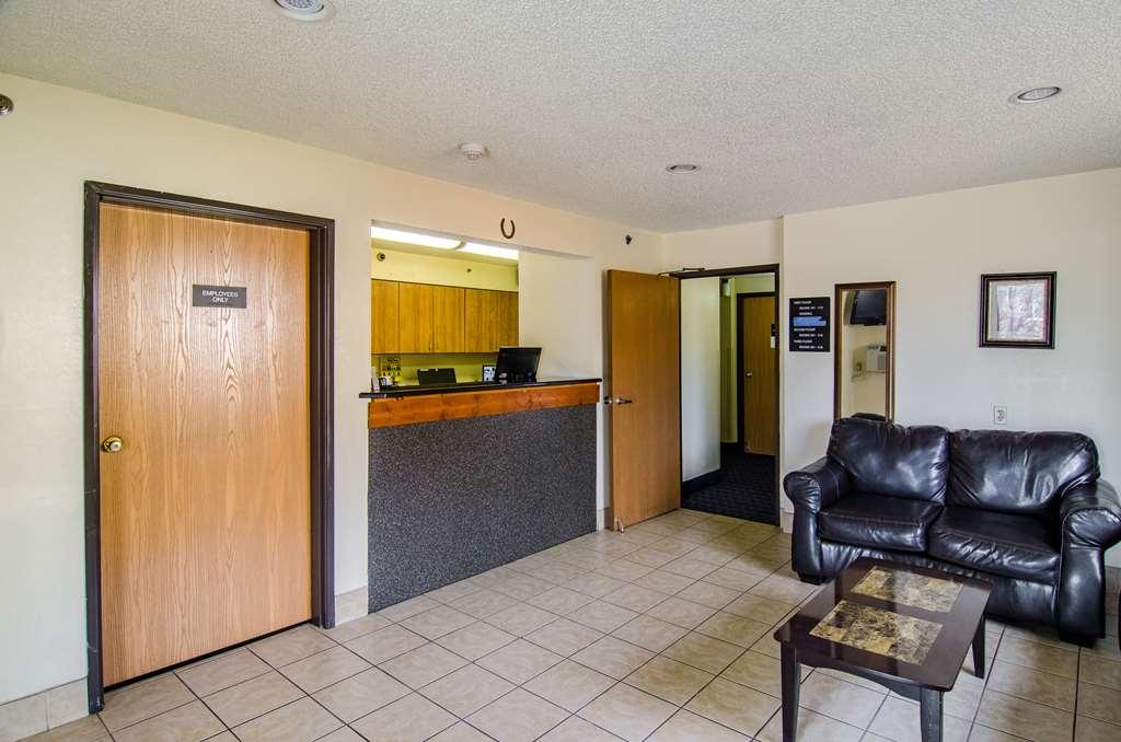 Motel 6-Montoursville, Pa - 윌리엄스포트 내부 사진
